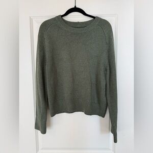 Abercrombie & Fitch Olive Green Sweater